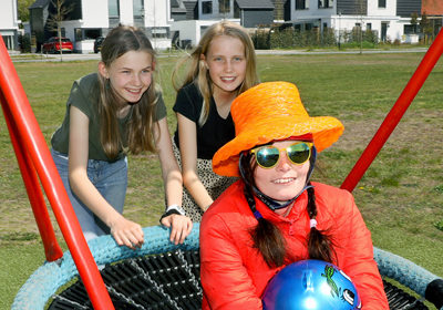 SAMENLEVEN KLOOSTERVELDEN 403 x 280 pixels