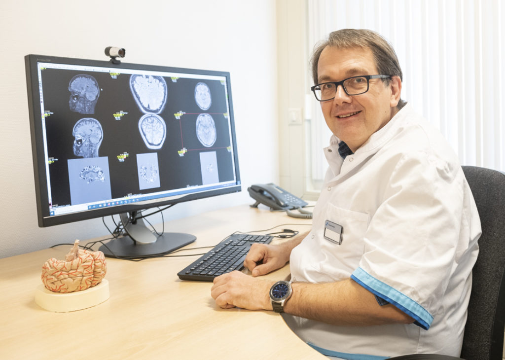 Epilepsiechirurgiecheck Guide Wildman en Louis Wagner februari 2022 1000x667 FGH5329