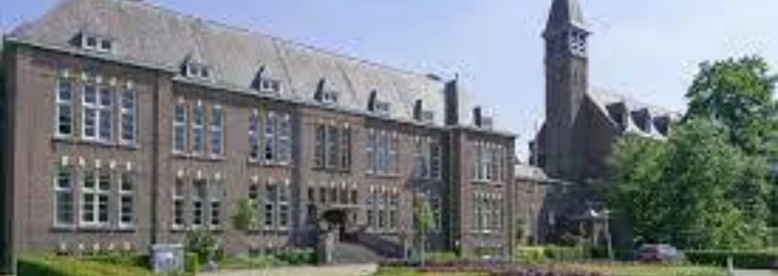 Hoofdgebouw Kloostervelden
